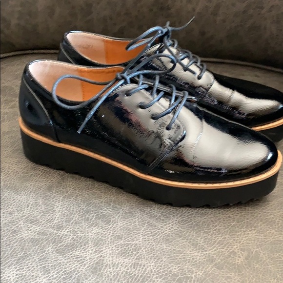 Patent Leather Chunky Heel Loafers 7 - Picture 3 of 8